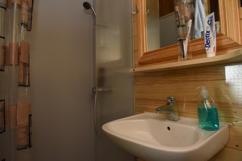 Holiday Home Kucica Na Drvetu Banja Koviljača Kültér fotó