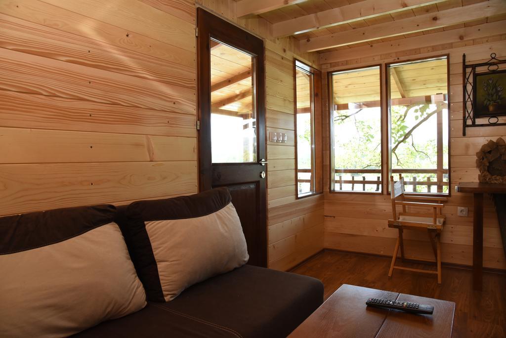 Holiday Home Kucica Na Drvetu Banja Koviljača Kültér fotó