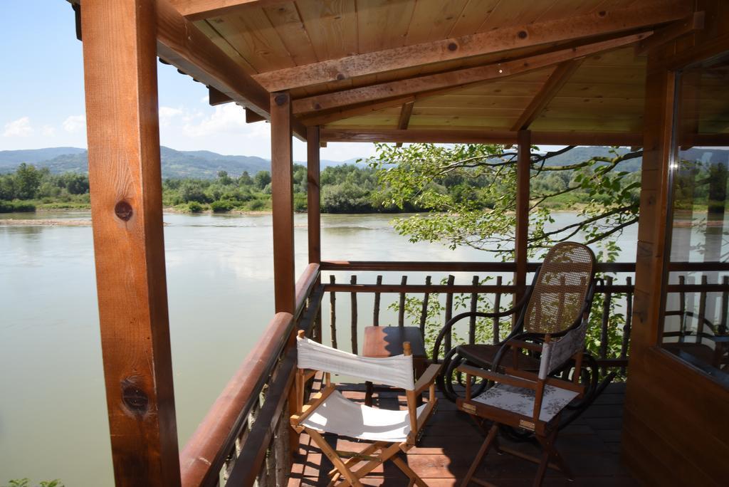 Holiday Home Kucica Na Drvetu Banja Koviljača Kültér fotó
